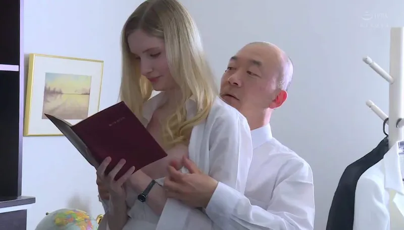 Cô vợ chấp nhận làm tình nhân cho đối tác của gã chồng để trả nợ